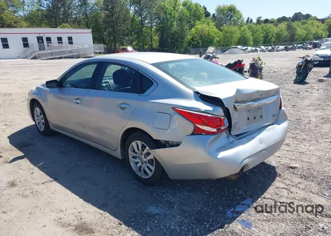 2013 Nissan Altima 2.5 S z USA, uszkodzony, nr VIN 1N4AL3APXDN512761
